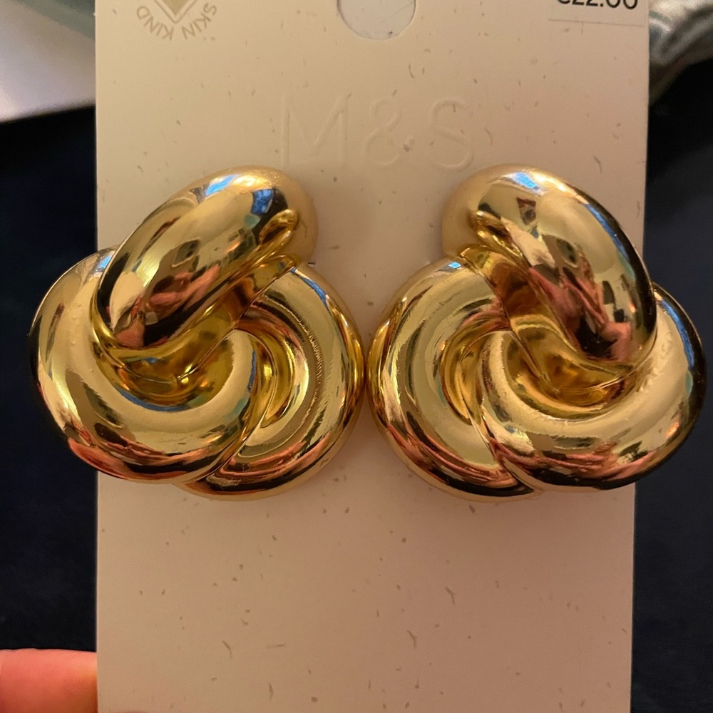 Gold Twist Earrings